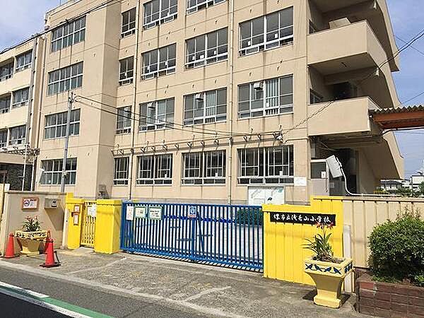 堺市立浅香山小学校まで750m