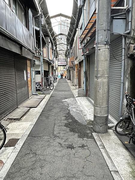 前面道路です