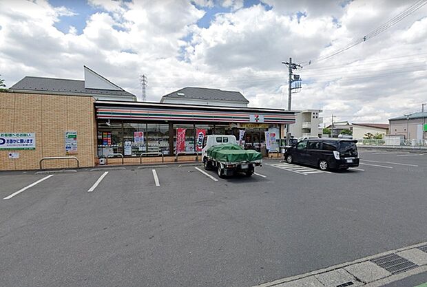 セブンイレブン 草加新里下町店まで400m、セブンイレブン 草加新里下町店400m(徒歩5分)