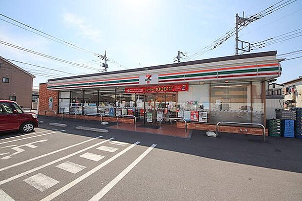 セブン-イレブン　草加氷川町南店まで350m、セブン-イレブン　草加氷川町南店350m(徒歩5分）