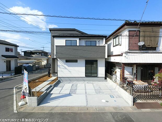 開放感あふれる南西角地に位置し、光と風を感じる心地よいロケーション。日々の暮らしにゆとりをもたらします。