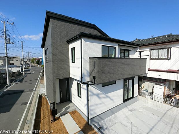 【ZEH水準の断熱性能×長期優良住宅】夏は涼しく冬は暖かい、一年中快適な住空間を実現!高い省エネ・断熱性能により、毎月の光熱費を抑えることができる家計に優しい住まいです。