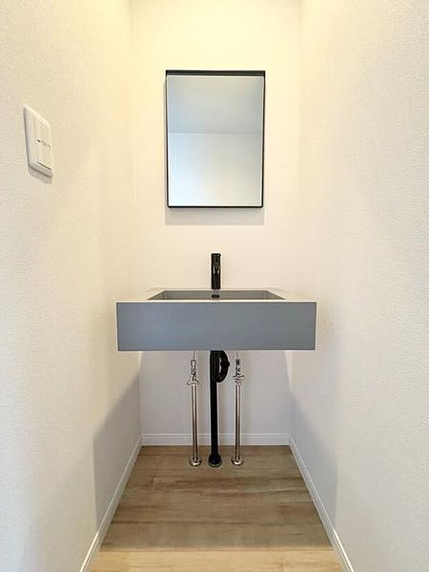 帰宅後すぐに手が洗える玄関の手洗い場。感染症対策や手洗い習慣作りに毎日大活躍します。