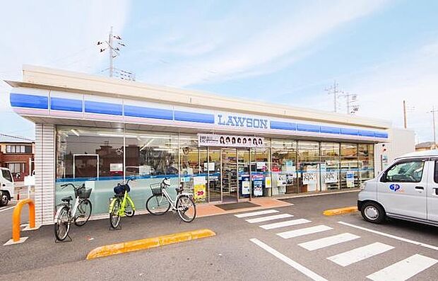 ローソン　草加長栄二丁目店まで400m、ローソン　草加長栄二丁目店400m(徒歩6分)
