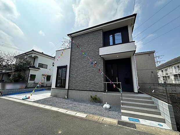 BELS評価を取得した、省エネ性能が“見える化”された安心の住まい。第三者機関による評価で性能が明確になっており、断熱性・省エネ性にも配慮されています。