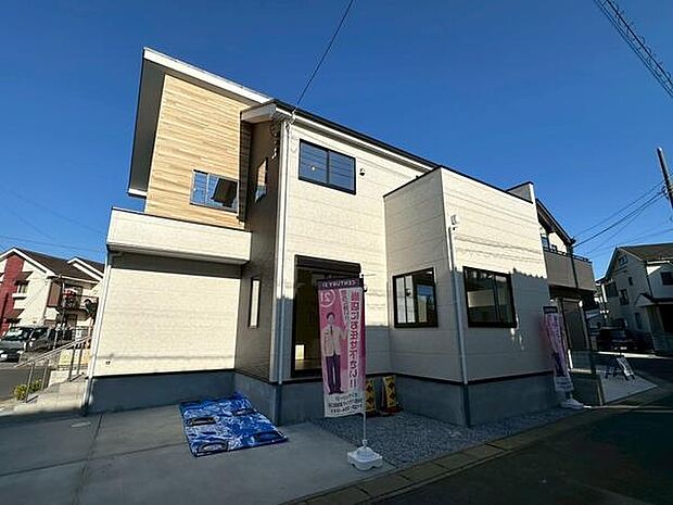 角地・南向きの立地で、陽光あふれる開放感のある区画です。