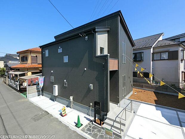 長期にわたり良好な状態で住み続けられる長期優良住宅。BELS評価取得で省エネ性能も備えています。