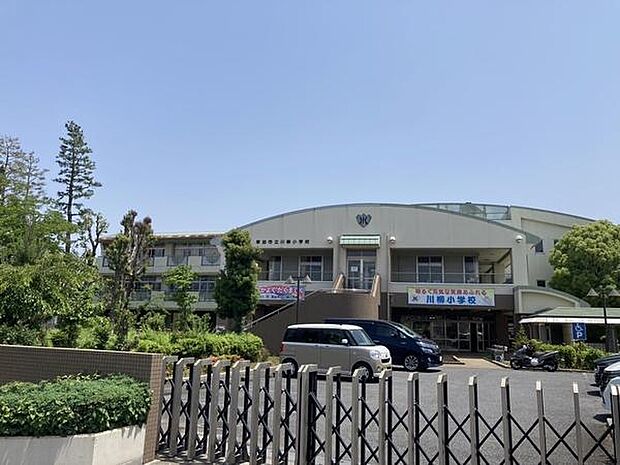 川柳中学校まで1030m、川柳中学校1030m(徒歩13分)