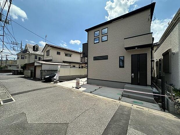 長く安心して住み続けられるよう、耐久性や維持管理に配慮した長期優良住宅。将来を見据えた住まいづくりが魅力です。