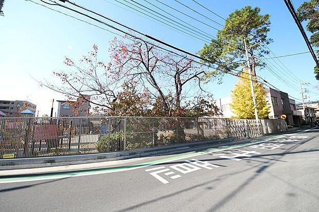 谷塚おざわ幼稚園まで800m、谷塚おざわ幼稚園800m(徒歩10分)