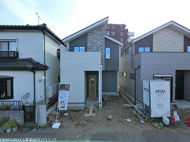 ZEH水準の省エネ性能を備えた住まい。高い断熱性と省エネルギー性により、一年を通して快適な室内環境を実現します。