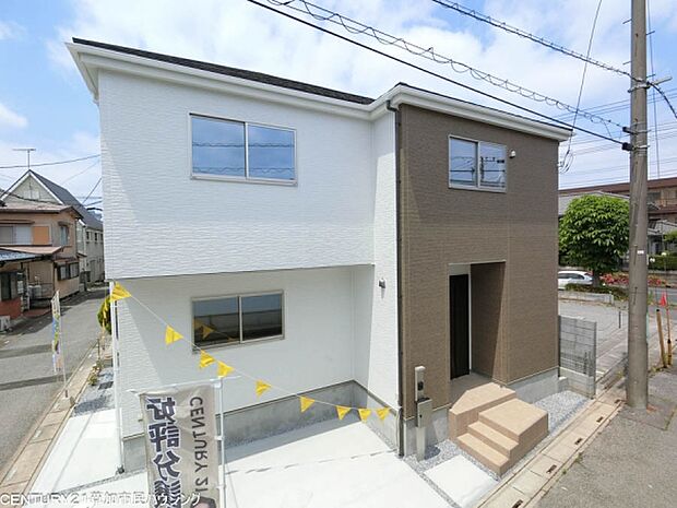 長期優良住宅認定の新築戸建て。耐震性・省エネ性に配慮した設計で、住宅ローン控除や固定資産税軽減など各種税制優遇の対象です。
