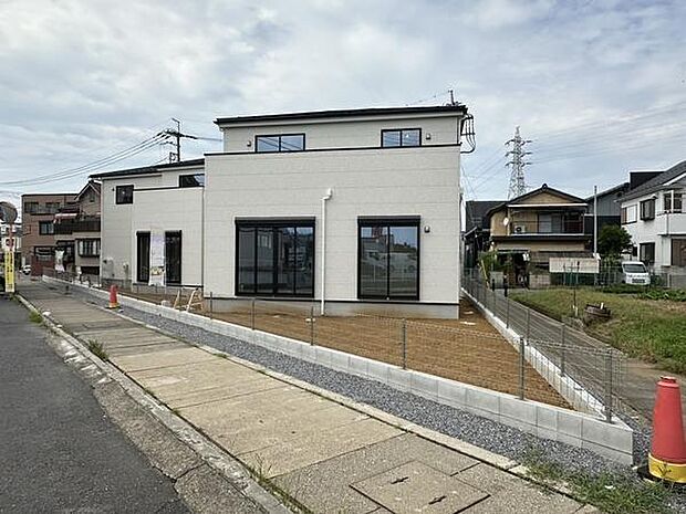 ZEH水準の省エネ性能を備えた住まい。毎日の快適さに配慮し、ご家族が心地よく暮らせる住空間です。