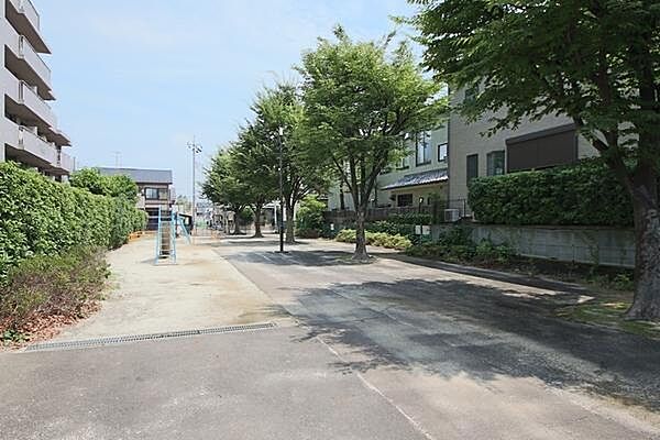 氷川区画公園416m(徒歩6分)