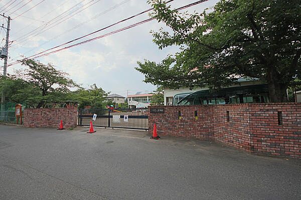 フラワー幼稚園まで577m、フラワー幼稚園577mm(徒歩8分)
