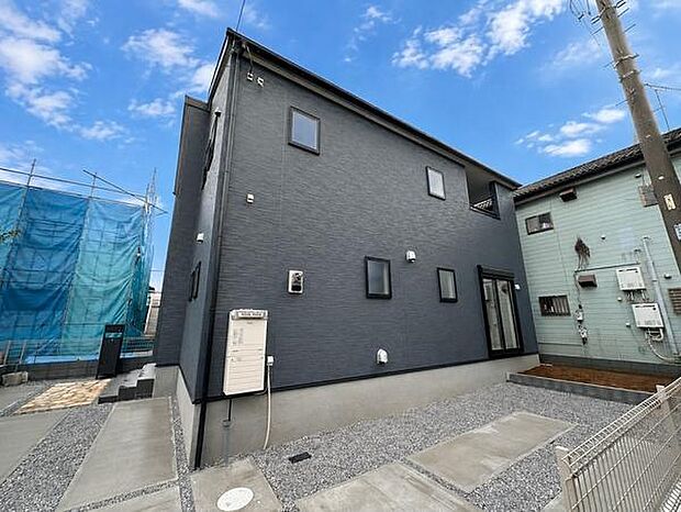 BELS評価を取得した省エネ性能に配慮された住まい。エネルギー消費を抑えやすく、毎月の光熱費の負担軽減にもつながります。