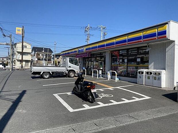 ミニストップ　草加新里町店まで140m、ミニストップ　草加新里町店140m(徒歩2分)