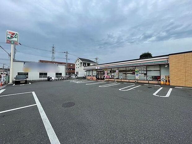 セブンイレブン　草加清門南店まで260m、セブンイレブン　草加清門南店260m(徒歩4分)