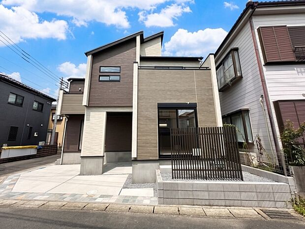 LDKは17帖、主寝室は10帖以上のゆとりある広さを確保。家族で過ごす時間も、寝室でくつろぐ時間も快適に。長期優良住宅・BELS住宅ならではの安心感も魅力です。