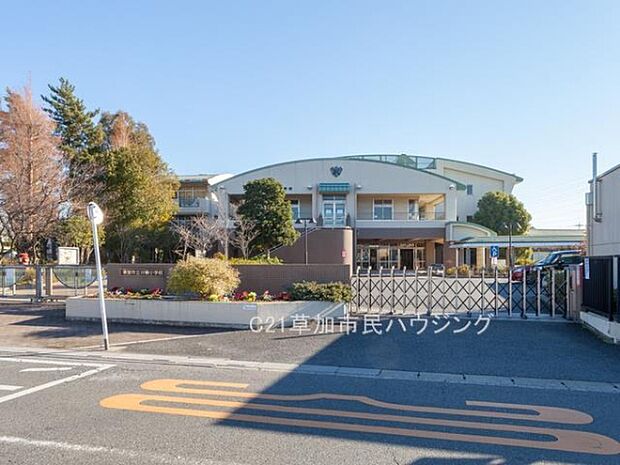 川柳小学校まで170m、川柳小学校170m(徒歩3分)
