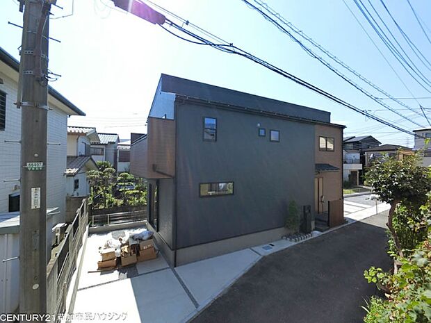 長期優良住宅・BELS住宅に対応した住まい。住宅の性能や省エネ性にも配慮されており、長く快適に暮らしたいご家族にも嬉しいポイントです。