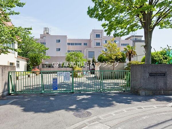 detached 埼玉県草加市原町２丁目
地図を見る