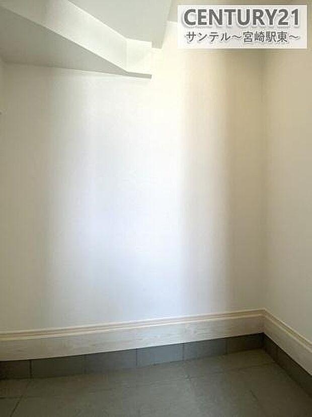 玄関には大容量のシューズインクローゼットを設置。家族の靴もすっきり収納できて、いつでもキレイな玄関に!