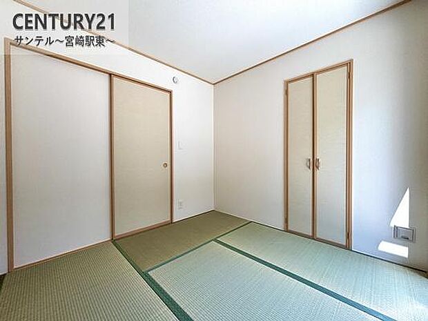 リビング横の和室です!リビングに隣接しているので普段は解放し、ご来客の際は客間として利用できます(^^♪