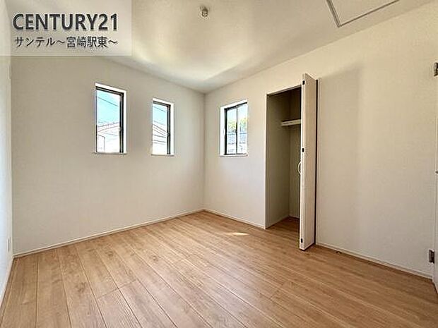 ワークスペースや書斎などお子様の勉強部屋など、さまざまな用途に合わせて使えます。