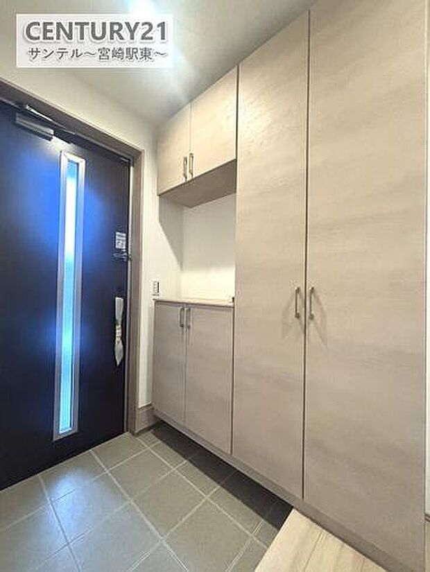 収納量の多いシューズボックスがあるので散らかりやすい玄関をしっかり整頓出来ます♪