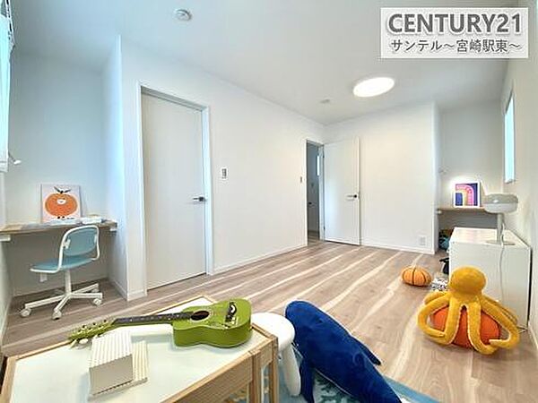 4.3帖が2つ分つながった子供部屋は、兄弟姉妹で使える広々空間。成長にあわせて仕切って使うことも可能です。