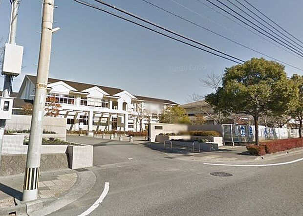 宮崎市立生目台西小学校まで1031m