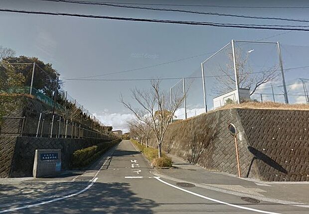 宮崎市立生目台中学校まで1147m