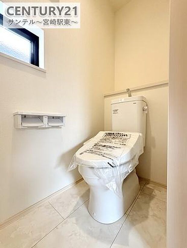 2階トイレです!トイレが二つあると朝の忙しい時間帯も安心です(^^♪