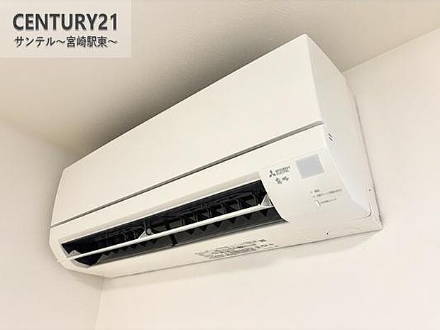 リビングはエアコン標準装備です。