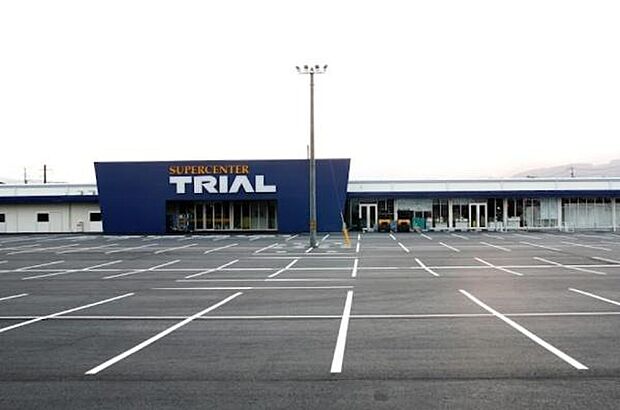 スーパーセンタートライアル三股店まで1803m