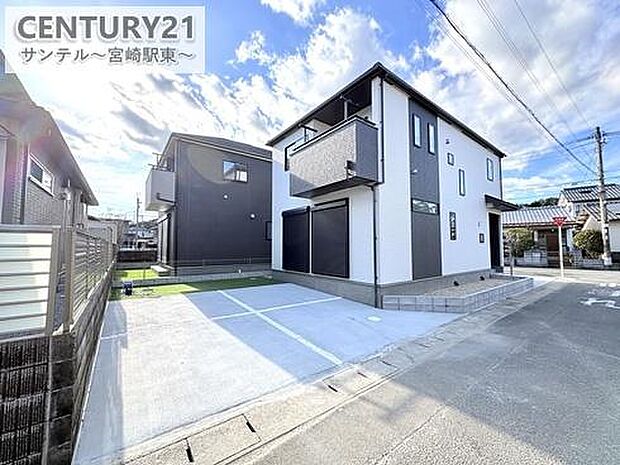 ゆとりのある駐車スペースで来客時はいつでも安心です。