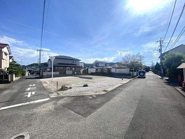 前面道路です。B号棟は角地の2方道路となります。