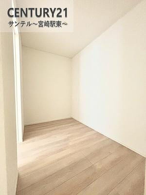 ユーティリティスペースは、趣味部屋やワークスペース、収納スペース、その他、ご家族のライフスタイルに合わせた使い方が出来るお部屋です♪