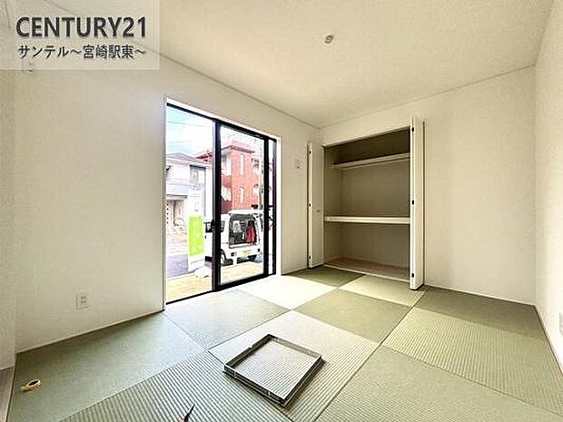 リビング横の和室です!リビングに隣接しているので普段は解放し、ご来客の際は客間として利用できます(^^♪