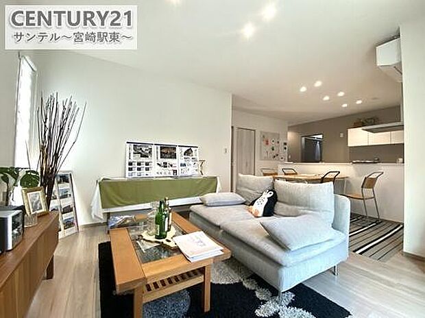 いつでもご案内可能ですので、お気軽にお問い合わせ下さい！※家具・インテリアはCGによるイメージです。実際の室内とは異なります。