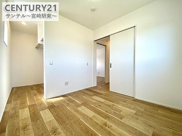 子供部屋にいかがでしょうか♪趣味部屋やワークスペースにも(^^♪日当たり、風通し良好です(^^♪