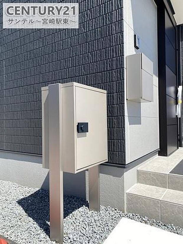 郵便ポスト・宅配BOXもございます。