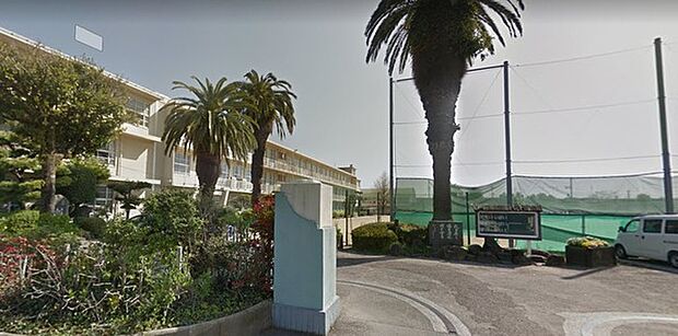 宮崎市立宮崎東中学校まで729m