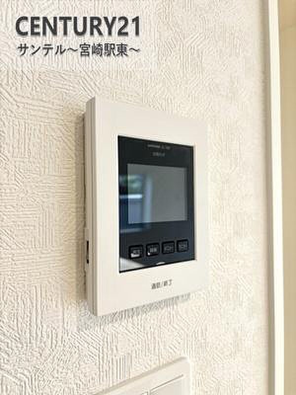 TVインターホンで、モニターが映るので、お子さまが一人でお留守番の時も大丈夫！