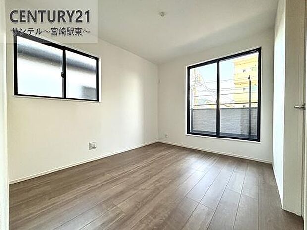 2F階段を上がるとすぐファミリースペースがあります♪日当たりも良好です♪