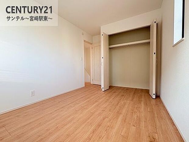 子供部屋にいかがでしょうか♪趣味部屋やワークスペースにも(^^♪風通し良好です(^^♪