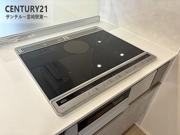 火を使わないIHクッキングヒーター採用。安全でお手入れも簡単。小さなお子様がいるご家庭にも安心のキッチンです。