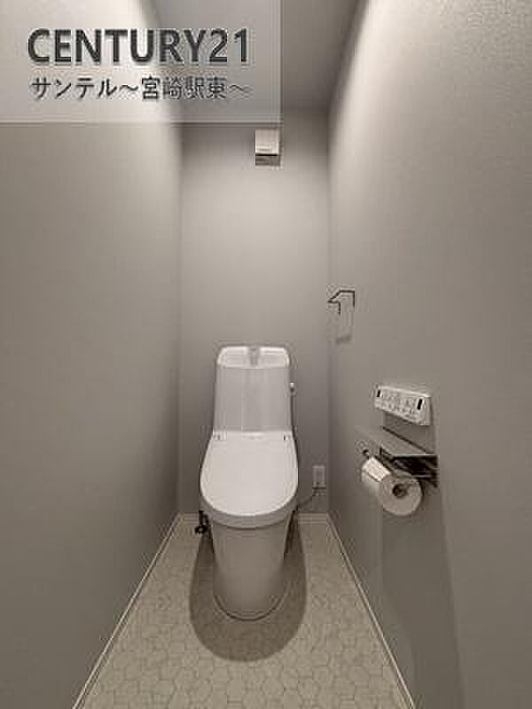 清潔感のある落ち着いたトイレ空間。毎日気持ちよく過ごせます。デザイン性にもこだわった一室です。