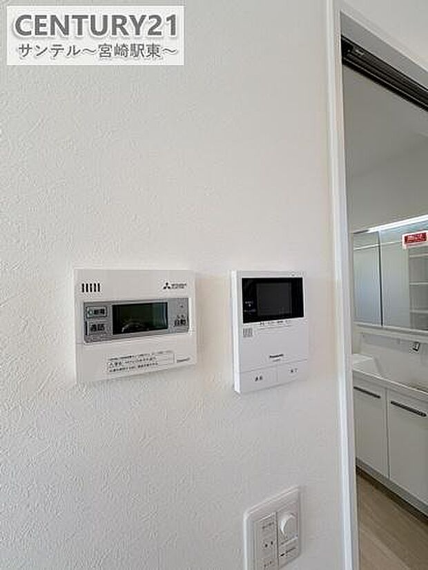 TVインターホンモニターが映るので、お子さまが一人でお留守番の時も大丈夫!